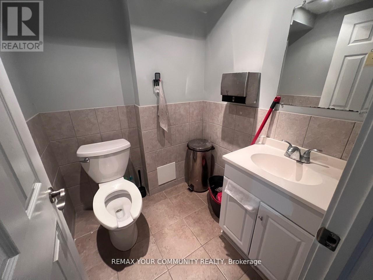 3887 Bathurst Street, Toronto, Ontario  M3H 5V1 - Photo 13 - C13111382