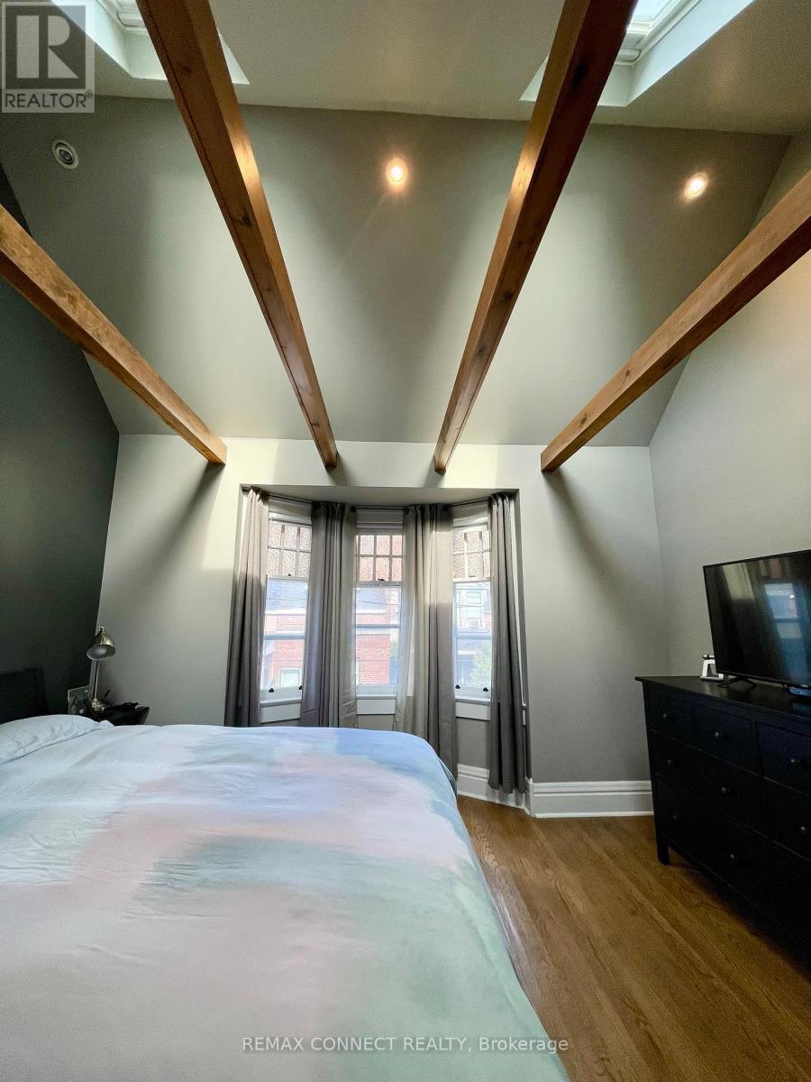 Main - 264 Sterling Road, Toronto, Ontario  M6R 2B9 - Photo 14 - C13111408