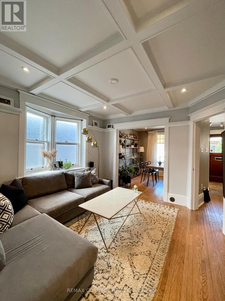Main - 264 Sterling Road, Toronto, Ontario  M6R 2B9 - Photo 7 - C13111408