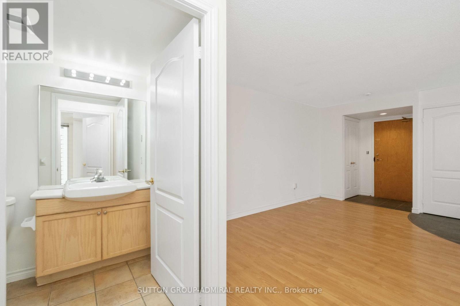 601 - 30 Hayden Street, Toronto, Ontario  M4Y 3B8 - Photo 10 - C13111418