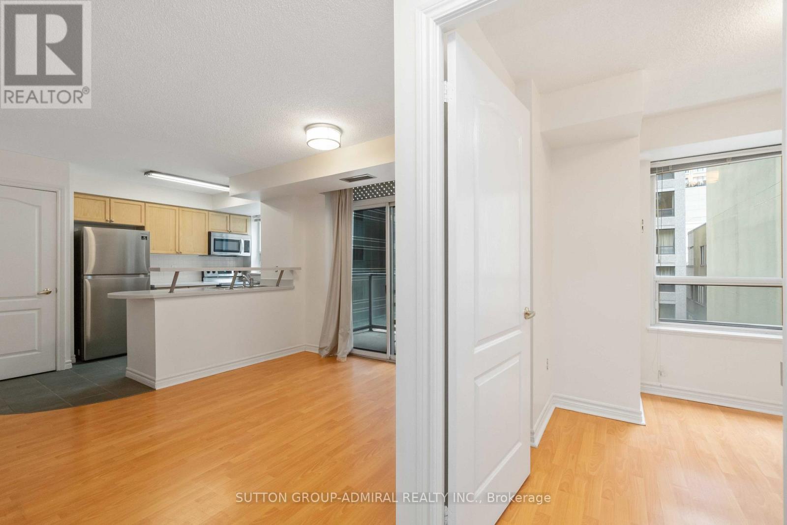 601 - 30 Hayden Street, Toronto, Ontario  M4Y 3B8 - Photo 11 - C13111418
