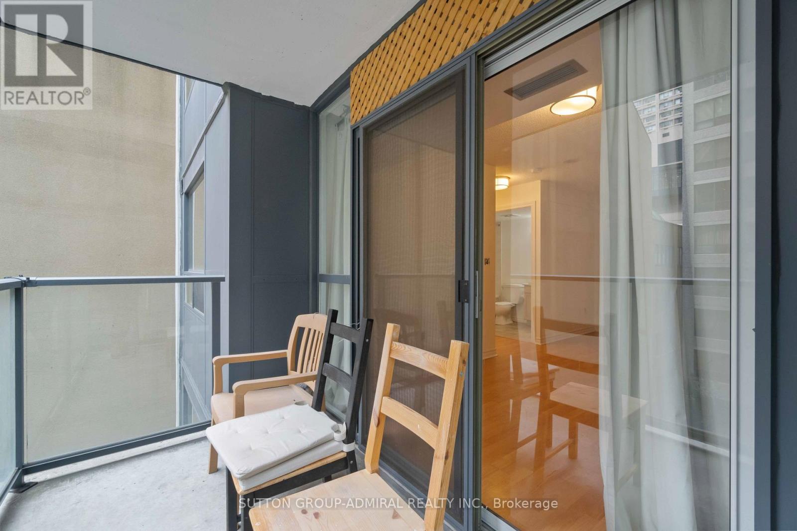 601 - 30 Hayden Street, Toronto, Ontario  M4Y 3B8 - Photo 17 - C13111418