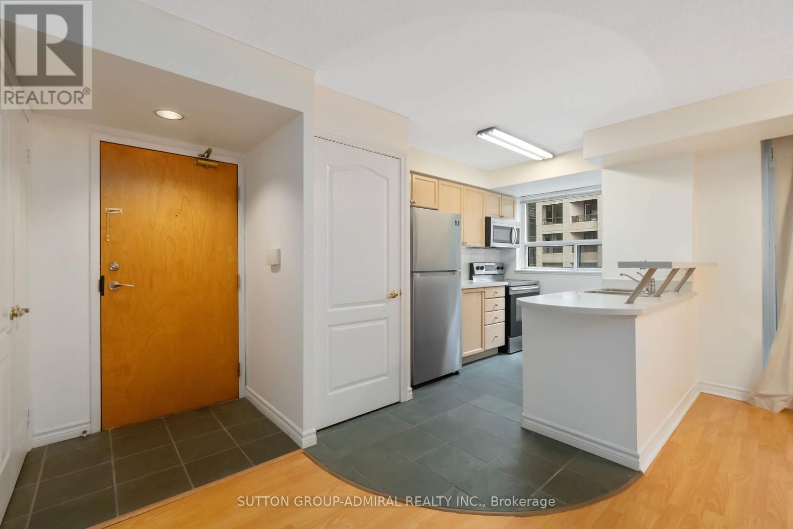 601 - 30 Hayden Street, Toronto, Ontario  M4Y 3B8 - Photo 23 - C13111418