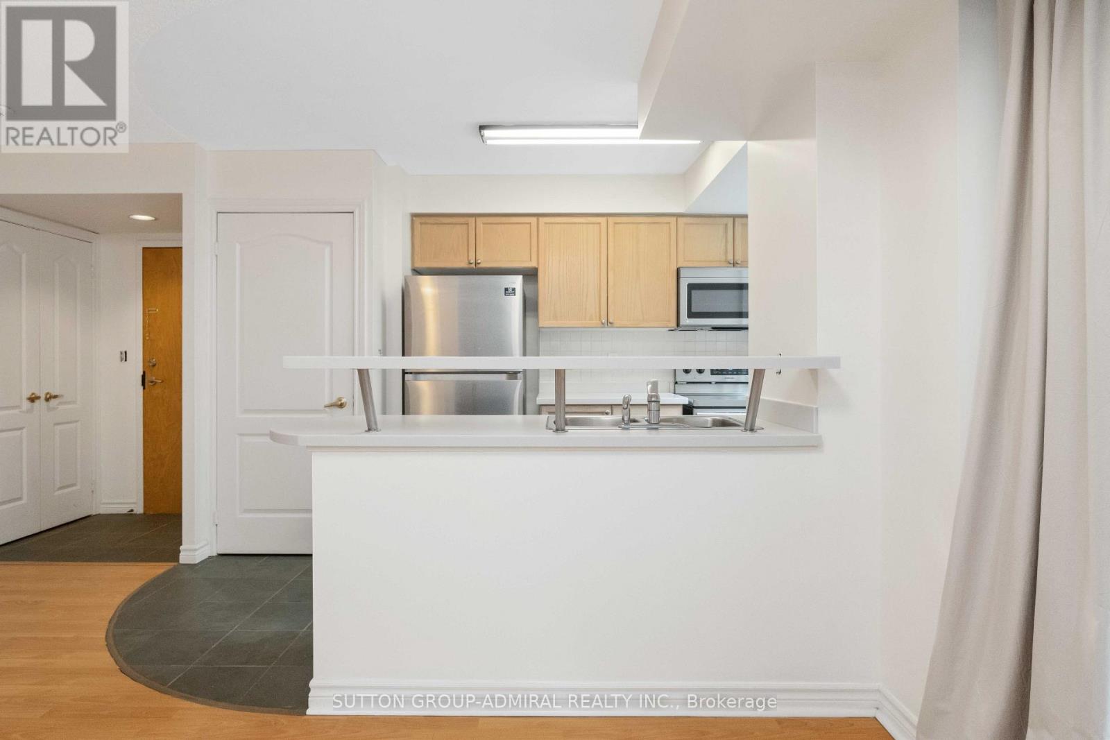 601 - 30 Hayden Street, Toronto, Ontario  M4Y 3B8 - Photo 30 - C13111418