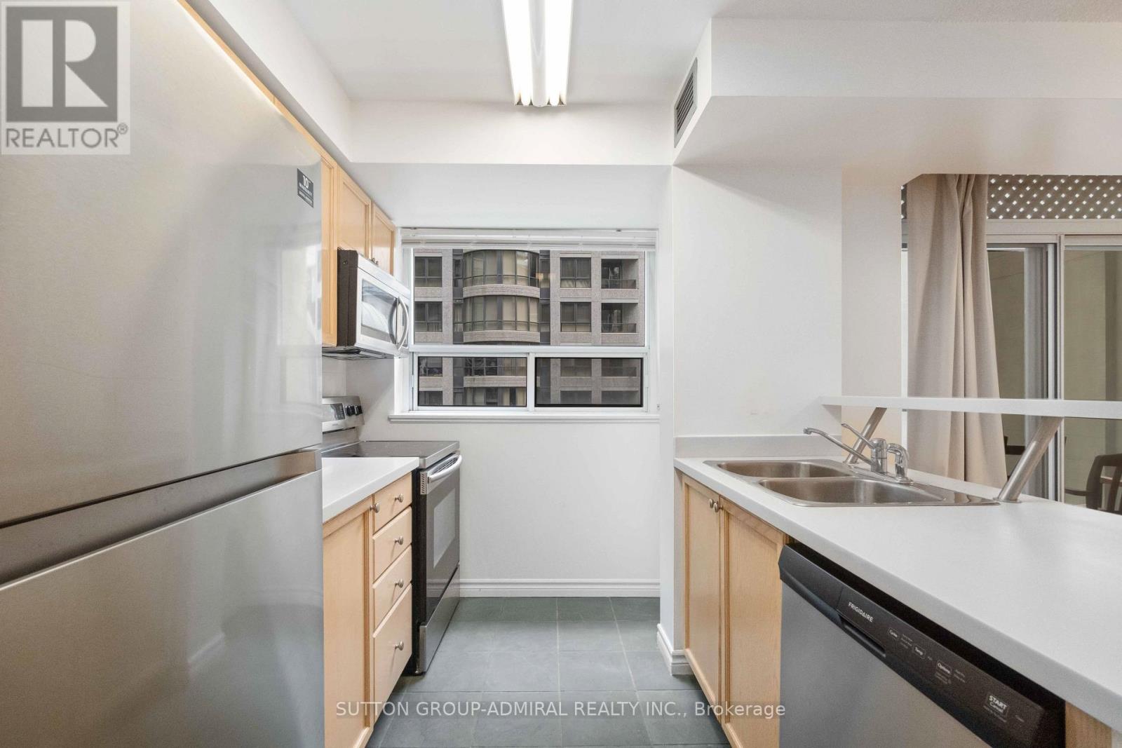 601 - 30 Hayden Street, Toronto, Ontario  M4Y 3B8 - Photo 31 - C13111418