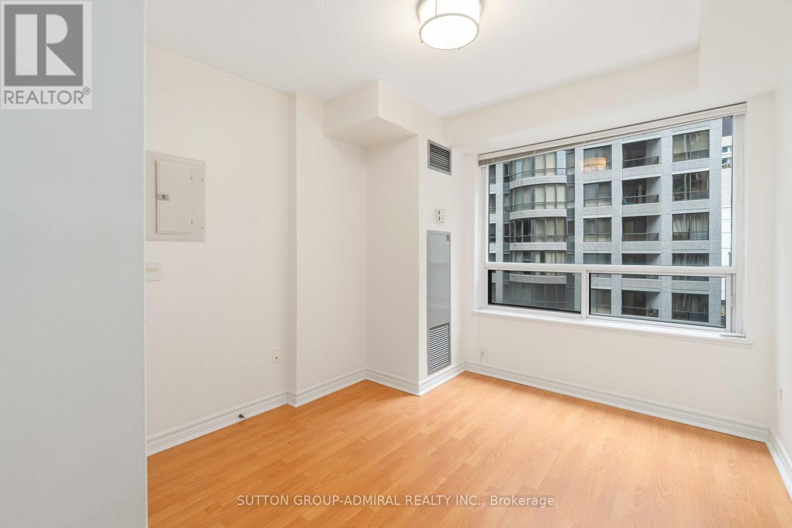 601 - 30 Hayden Street, Toronto, Ontario  M4Y 3B8 - Photo 6 - C13111418