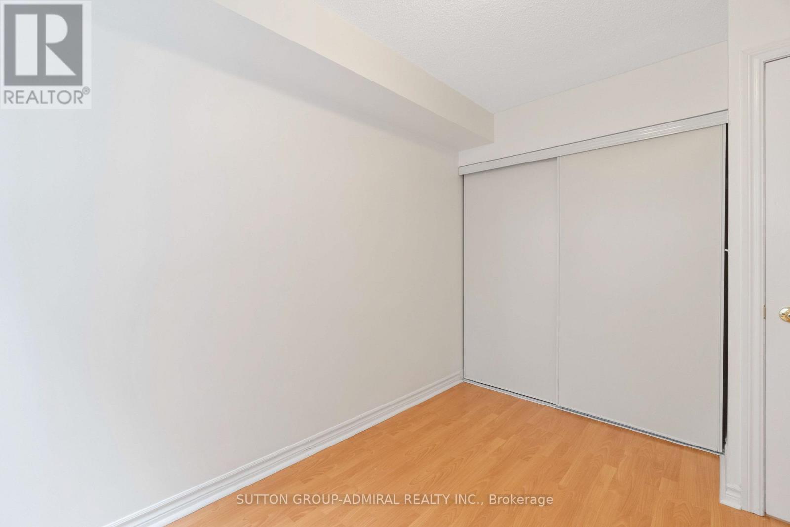 601 - 30 Hayden Street, Toronto, Ontario  M4Y 3B8 - Photo 9 - C13111418