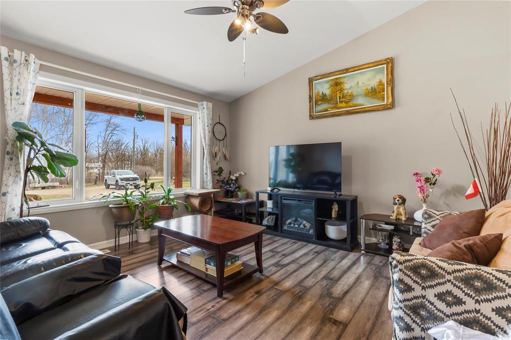 100 South West Drive, Richer, Manitoba  R0E 1S0 - Photo 6 - 202608585