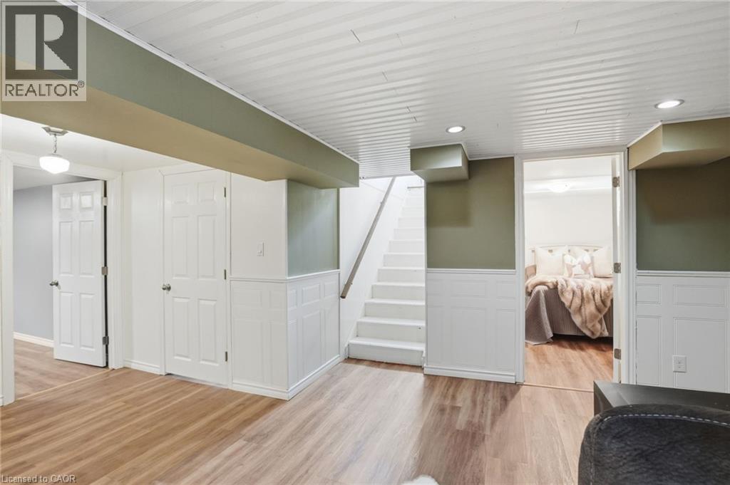 23 Mcmaster Avenue, Dundas, Ontario  L9H 4M6 - Photo 31 - 40829047