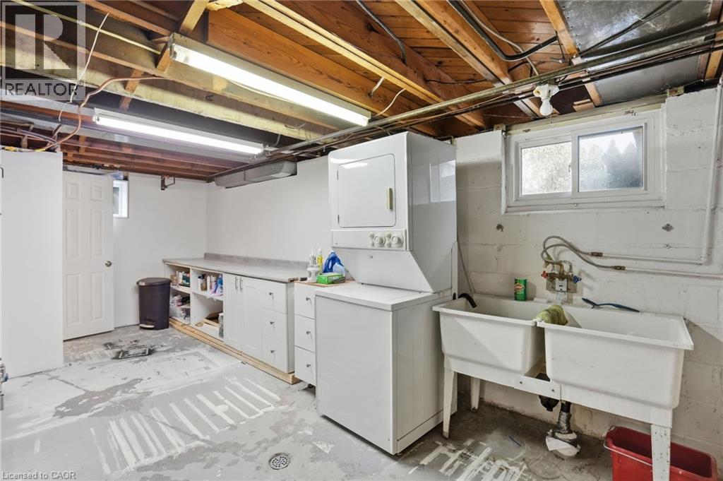 23 Mcmaster Avenue, Dundas, Ontario  L9H 4M6 - Photo 40 - 40829047