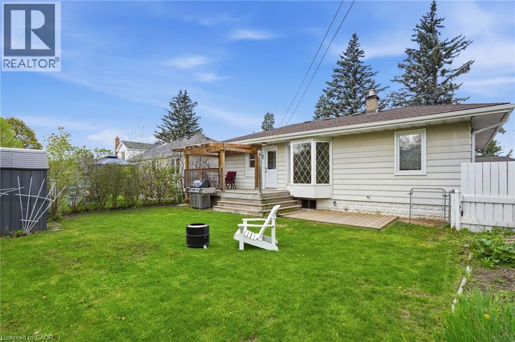 23 Mcmaster Avenue, Dundas, Ontario  L9H 4M6 - Photo 44 - 40829047