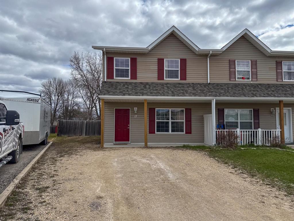 17 Fairmont Crescent, Steinbach, Manitoba  R5G 0A1 - Photo 1 - 202610108