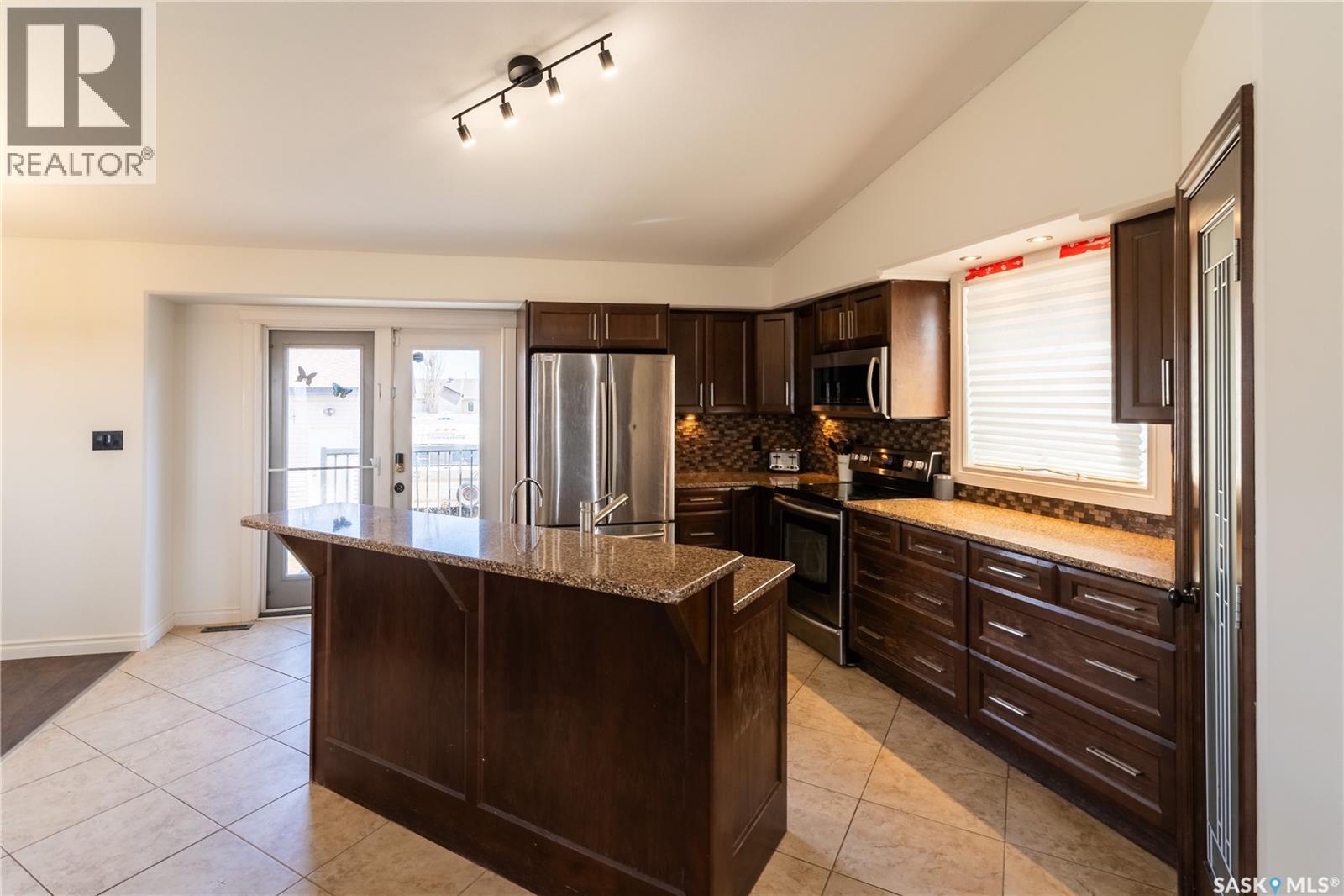 702 Goodrich Street, Radisson, Saskatchewan  S0K 3L0 - Photo 4 - SK035581