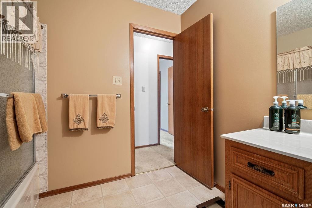 287 Hodgins Crescent N, Regina, Saskatchewan  S4X 2T2 - Photo 31 - SK035574