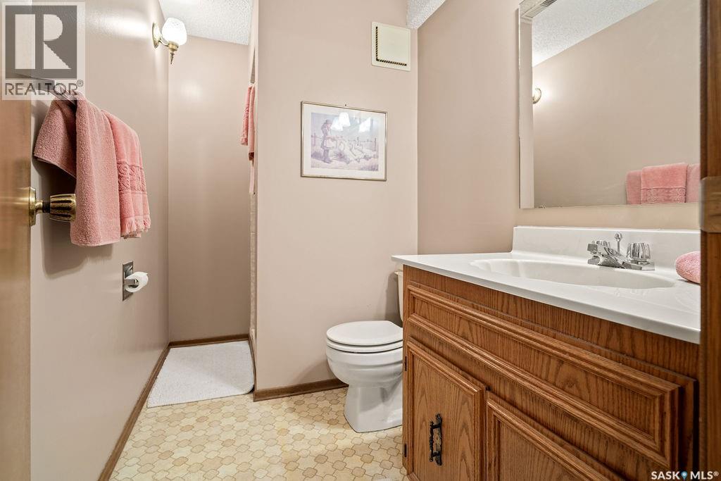 287 Hodgins Crescent N, Regina, Saskatchewan  S4X 2T2 - Photo 36 - SK035574