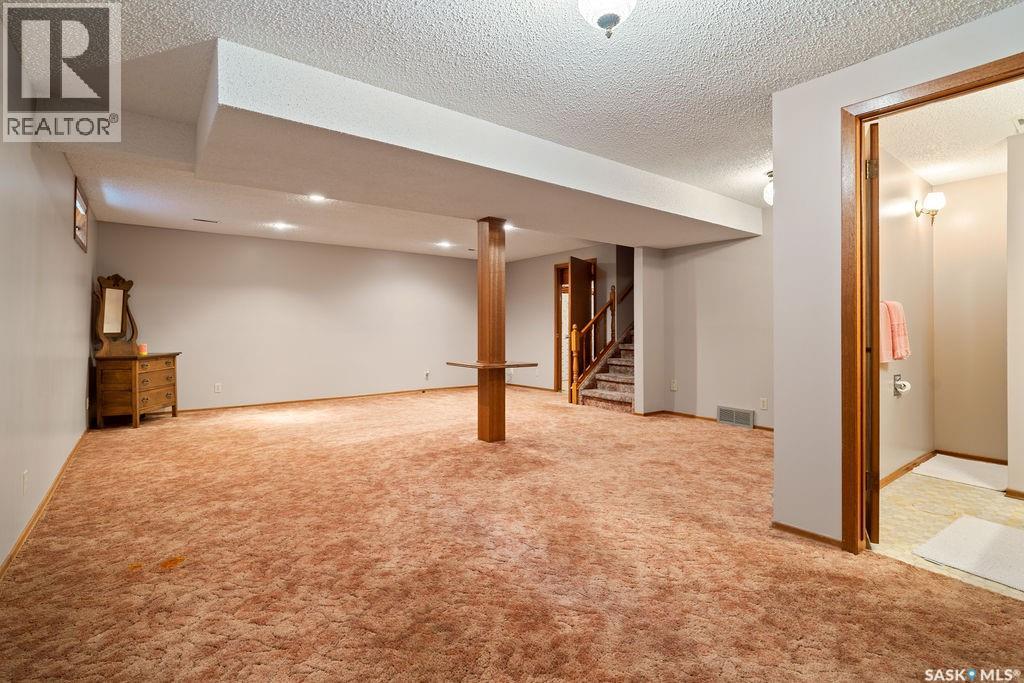 287 Hodgins Crescent N, Regina, Saskatchewan  S4X 2T2 - Photo 39 - SK035574