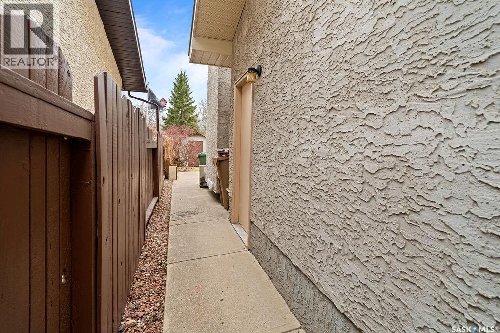 287 Hodgins Crescent N, Regina, Saskatchewan  S4X 2T2 - Photo 54 - SK035574