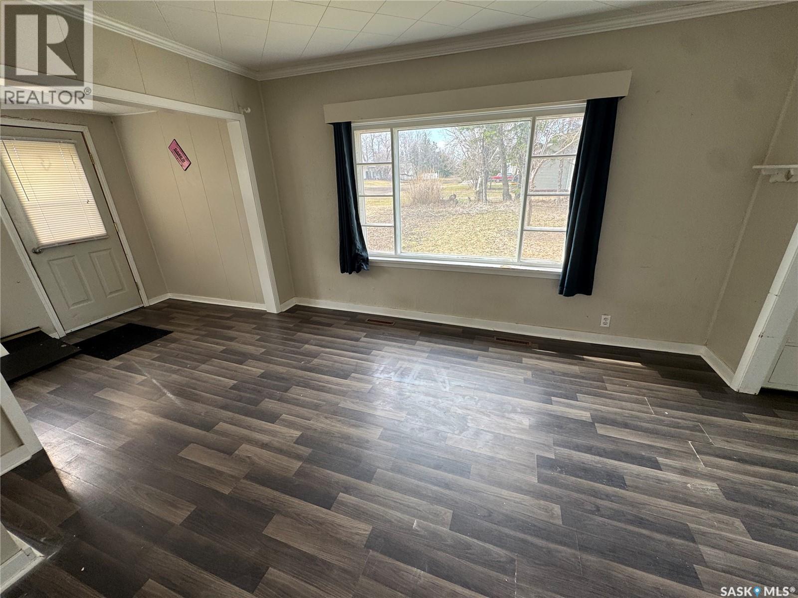 228 2nd Avenue, Spalding, Saskatchewan  S0K 4C0 - Photo 14 - SK035535