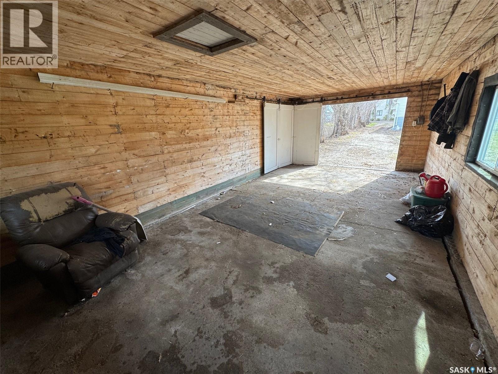 228 2nd Avenue, Spalding, Saskatchewan  S0K 4C0 - Photo 7 - SK035535