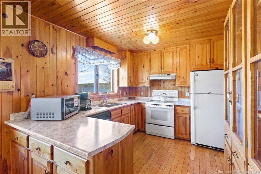 2051 Lakeview Road, Cambridge-Narrows, New Brunswick  E4C 1M6 - Photo 25 - NB138254