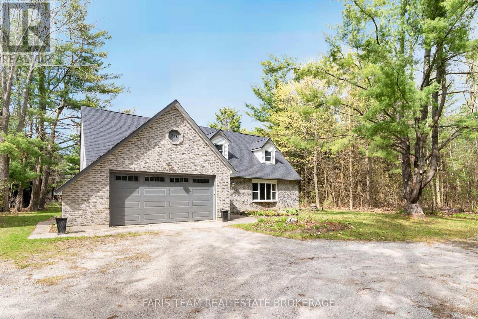 718 Henderson Drive, Innisfil, Ontario  L9S 2J8 - Photo 2 - N13111402
