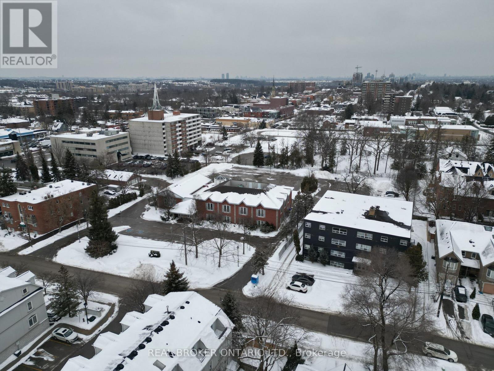 2b - 50 Benson Avenue, Richmond Hill, Ontario  L4C 4E6 - Photo 4 - N13111432