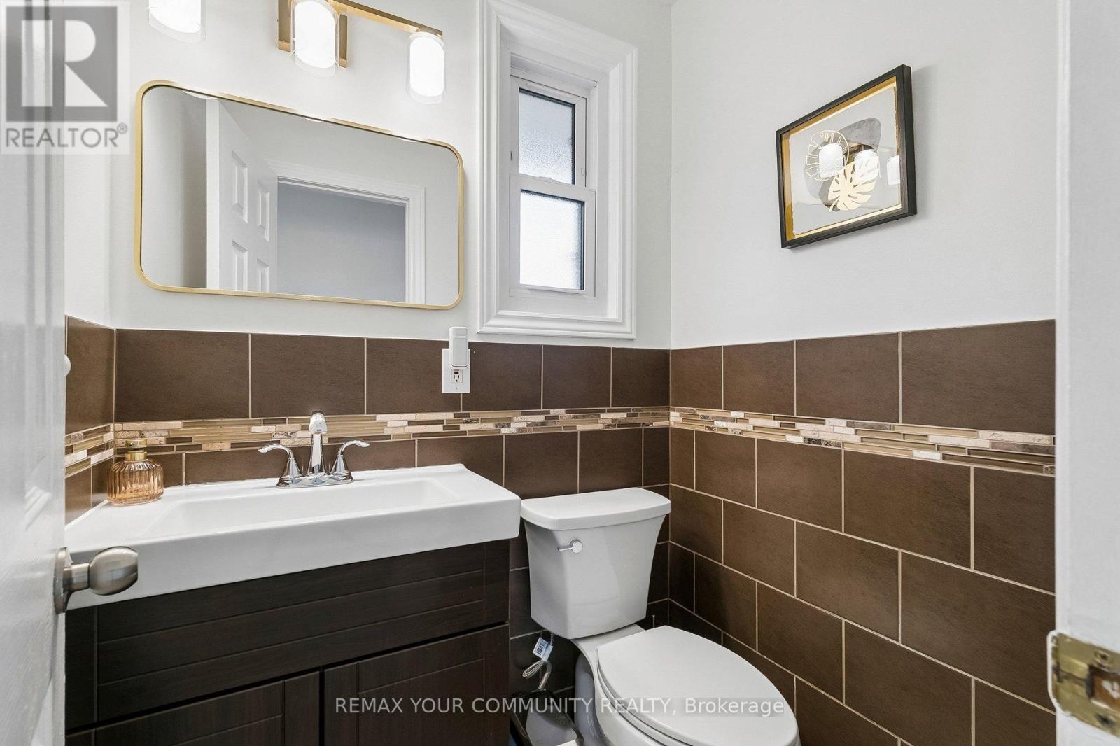 201 Lloyd Avenue, Newmarket, Ontario  L3Y 5L4 - Photo 6 - N13111448