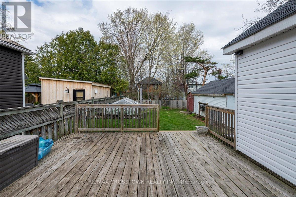 296 Saint Jean Street, Orillia, Ontario  L3V 4L4 - Photo 13 - S13111296