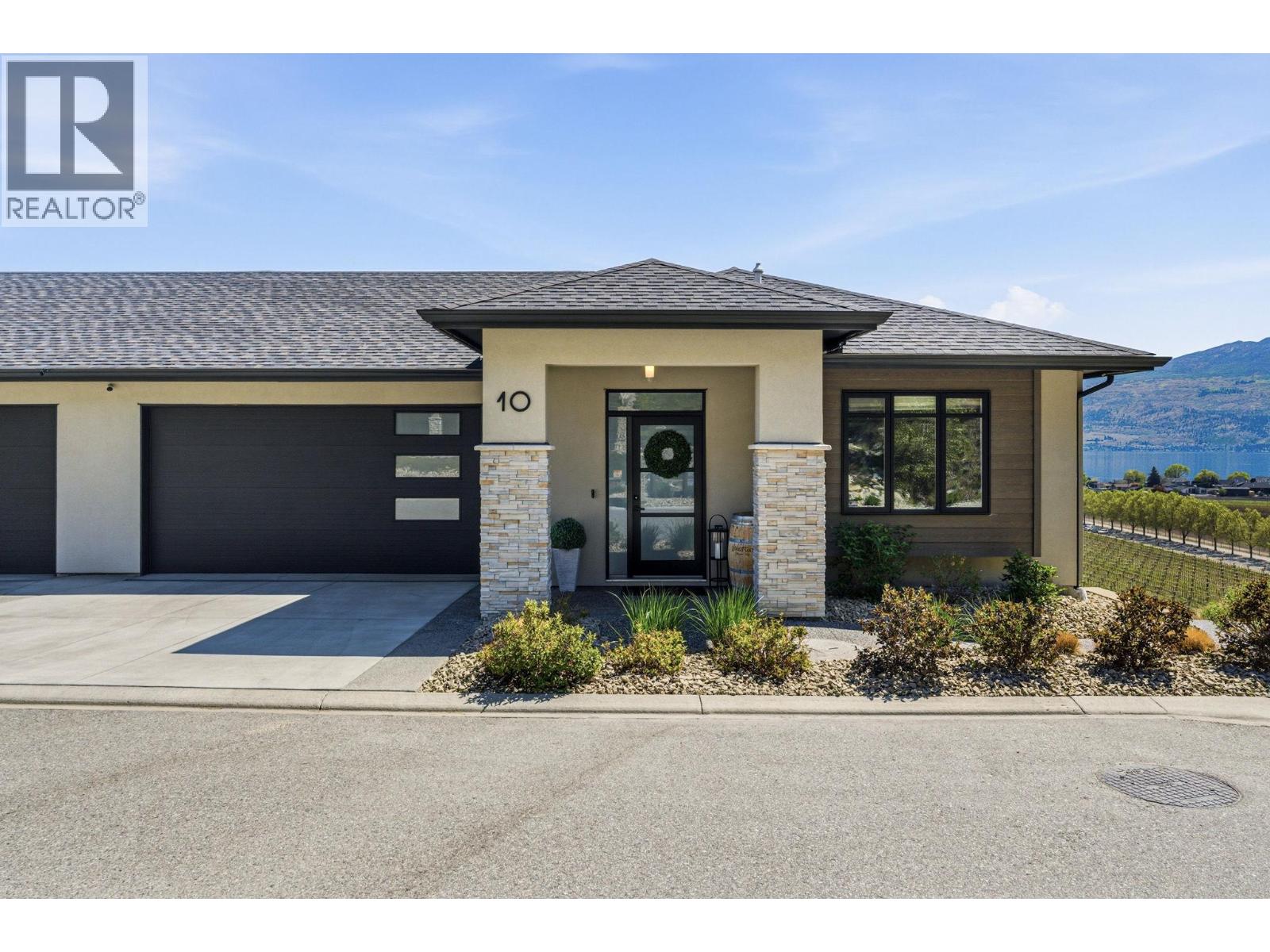 1600 Goldenview Drive Unit# 10, West Kelowna, British Columbia  V4T 1Y7 - Photo 2 - 10386902