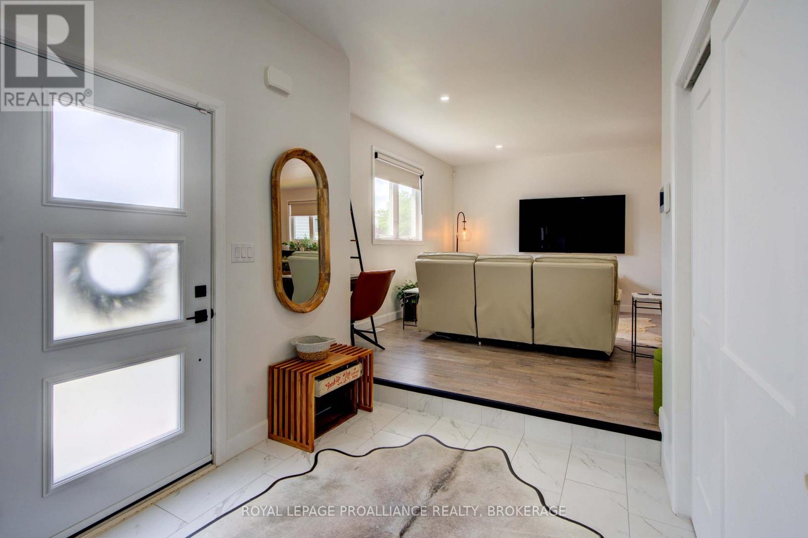 125 Maplecroft Court, Gananoque, Ontario  K7G 0A6 - Photo 4 - X13111540