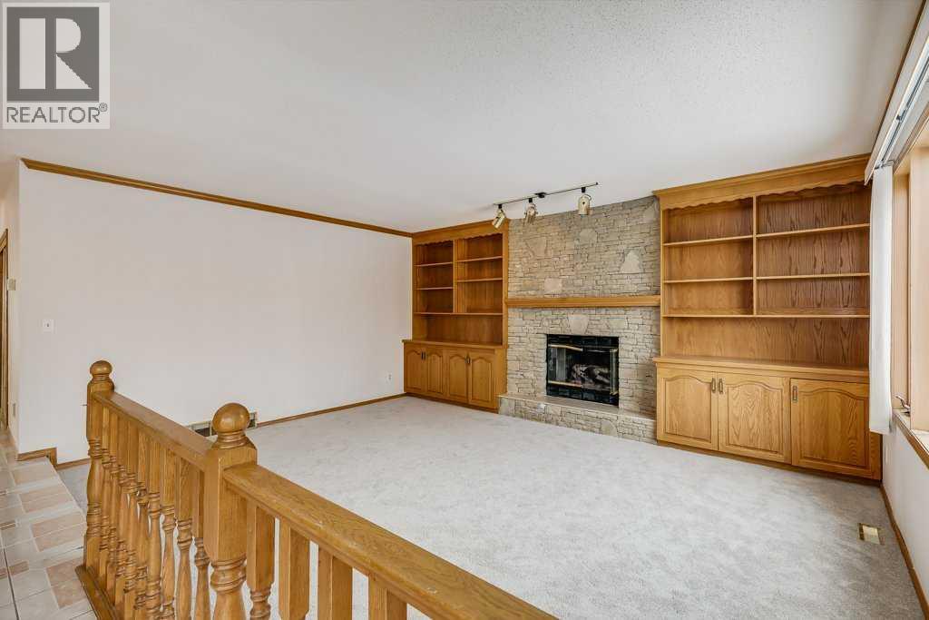 106 Sienna Hills Drive SW, Calgary, Alberta  T3H 2C8 - Photo 14 - A2282460