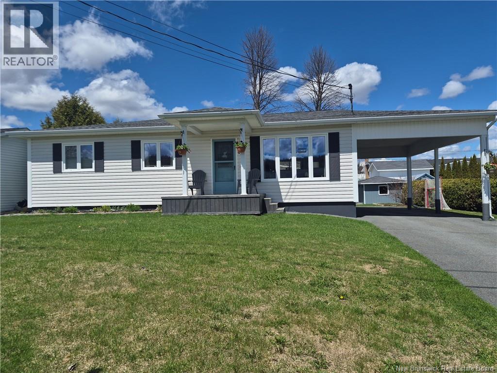 670 3ieme Avenue, Grand Falls, New Brunswick  E3Z 1A3 - Photo 2 - NB133229