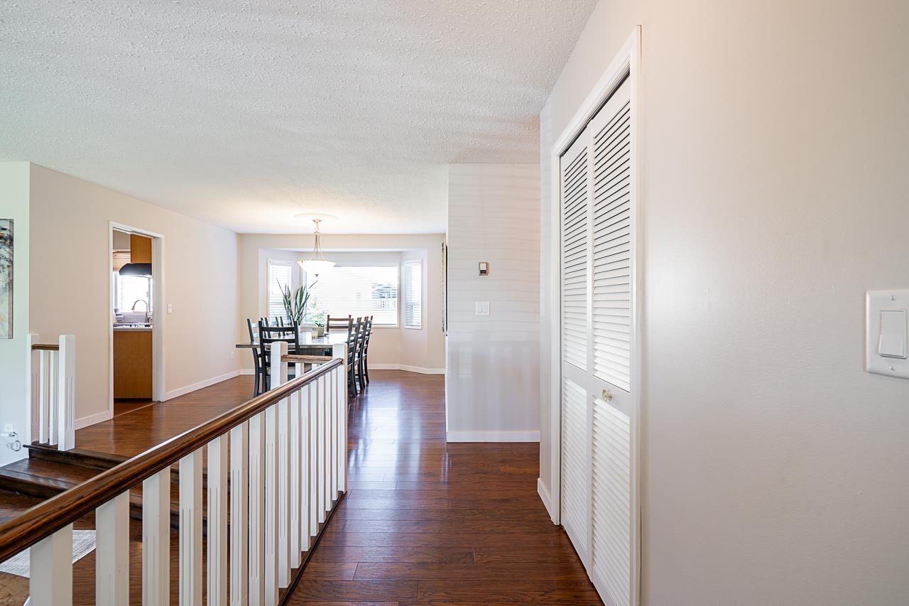 4628 207a Street, Langley, British Columbia  V3A 5N3 - Photo 3 - R3119338