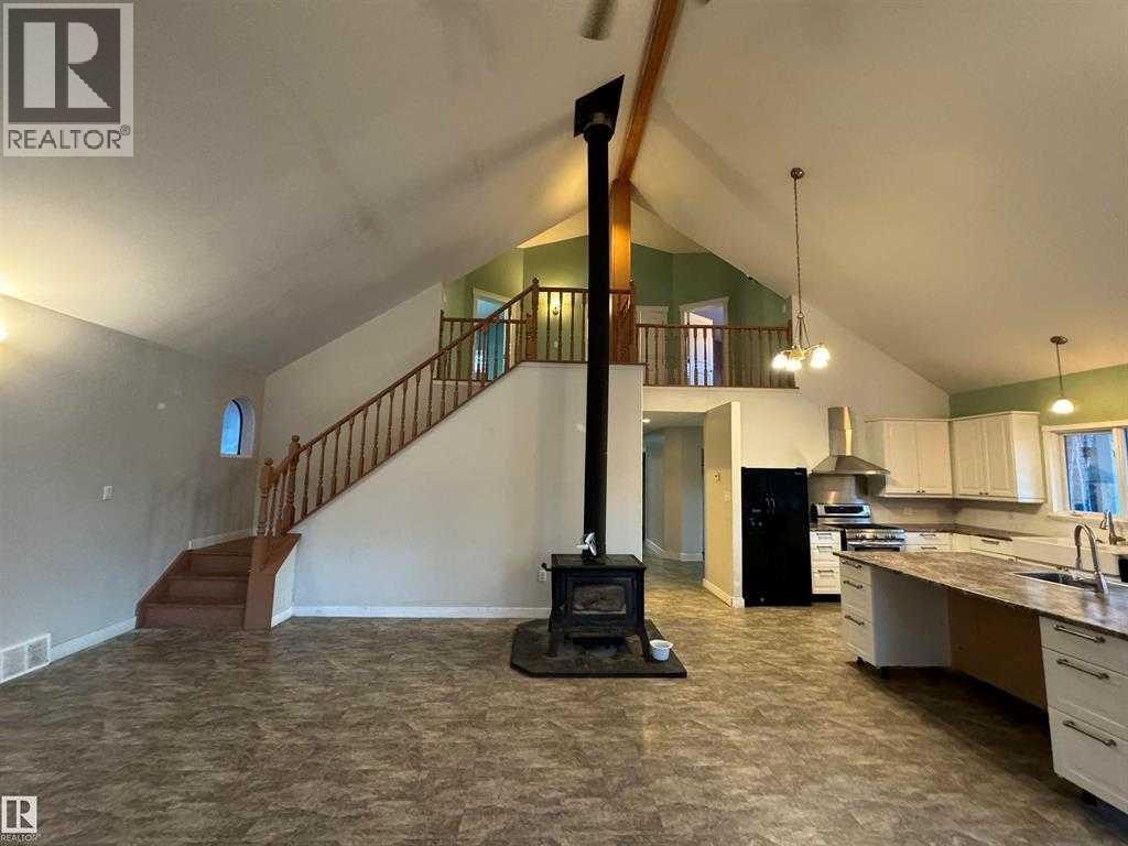 11215 55 Highway, Lac La Biche, Alberta  T0A 2C0 - Photo 6 - A2288201