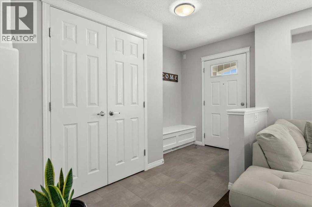 48 Walgrove Green Se, Calgary, Alberta  T2X 2J1 - Photo 4 - A2304975