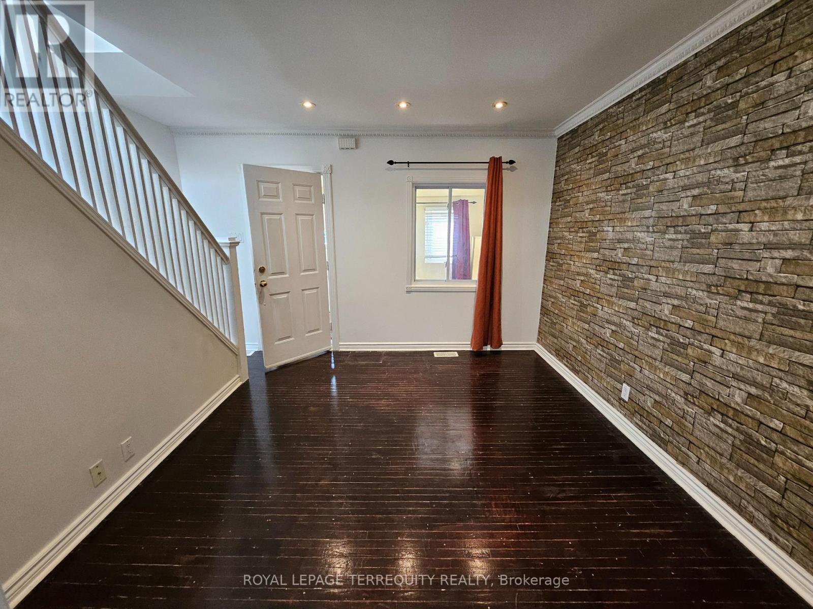 14 Hollis Street, Toronto, Ontario  M6M 4M9 - Photo 11 - W13111300