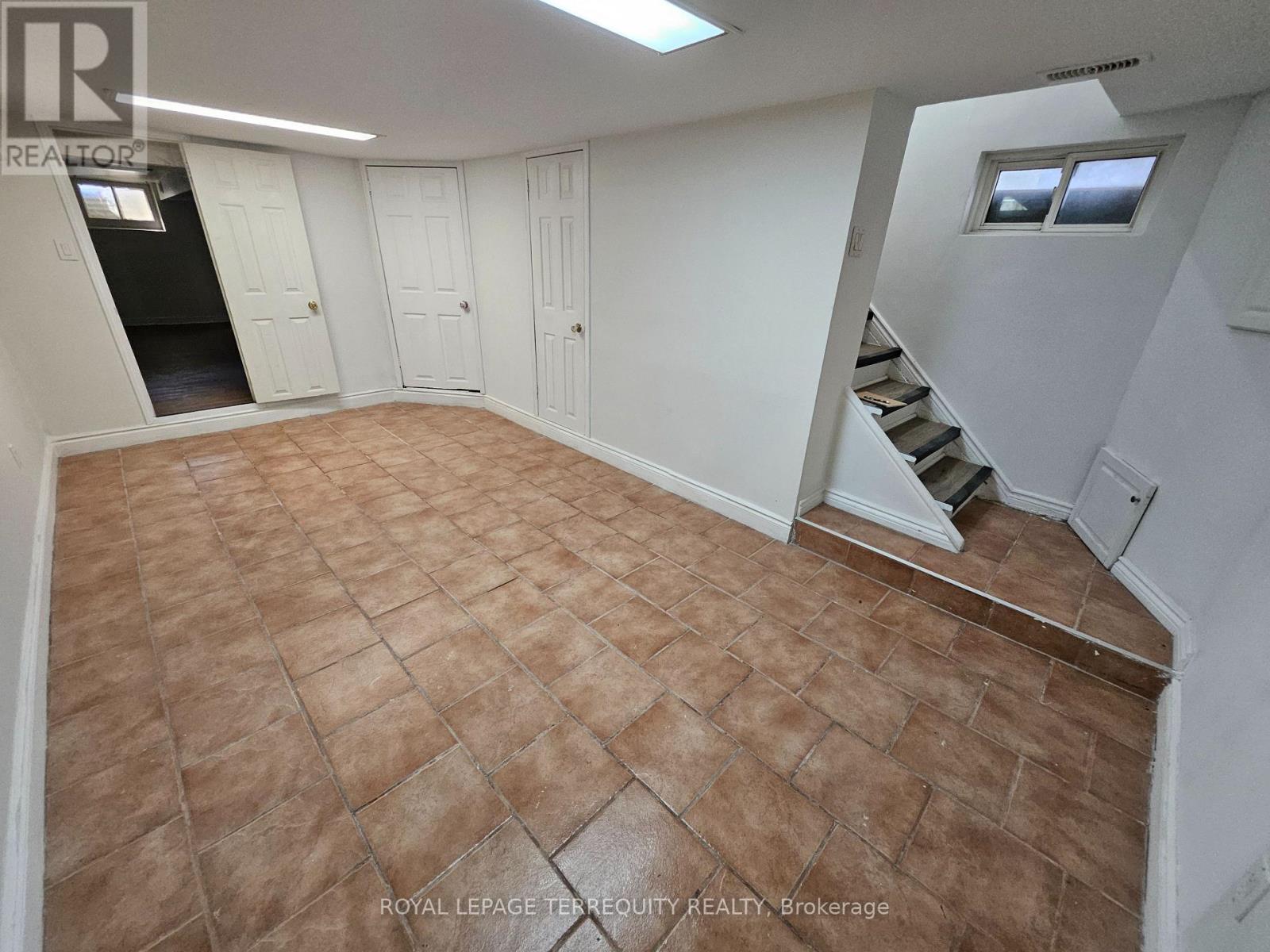 14 Hollis Street, Toronto, Ontario  M6M 4M9 - Photo 24 - W13111300