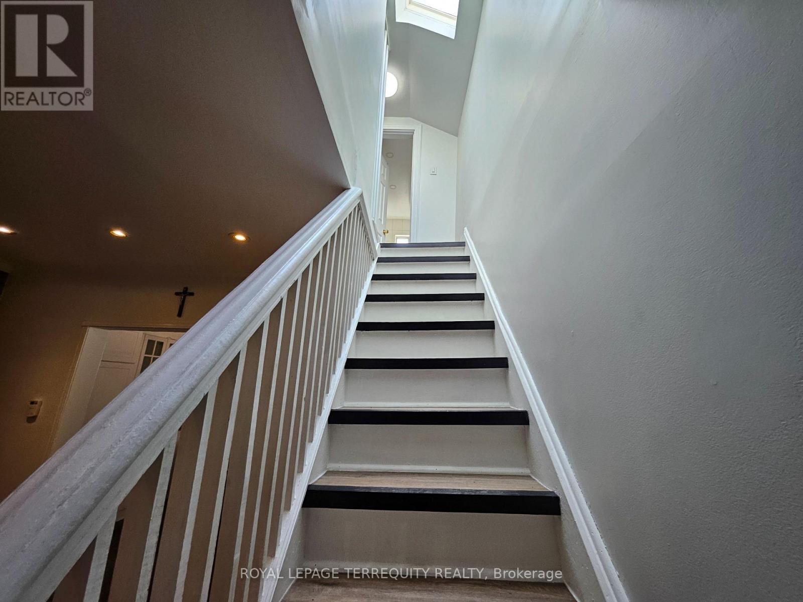 14 Hollis Street, Toronto, Ontario  M6M 4M9 - Photo 25 - W13111300