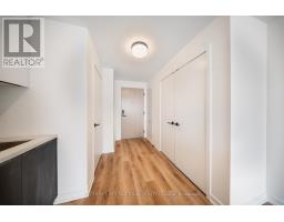 1701 - 5 YORK GARDEN WAY, Toronto, Ontario