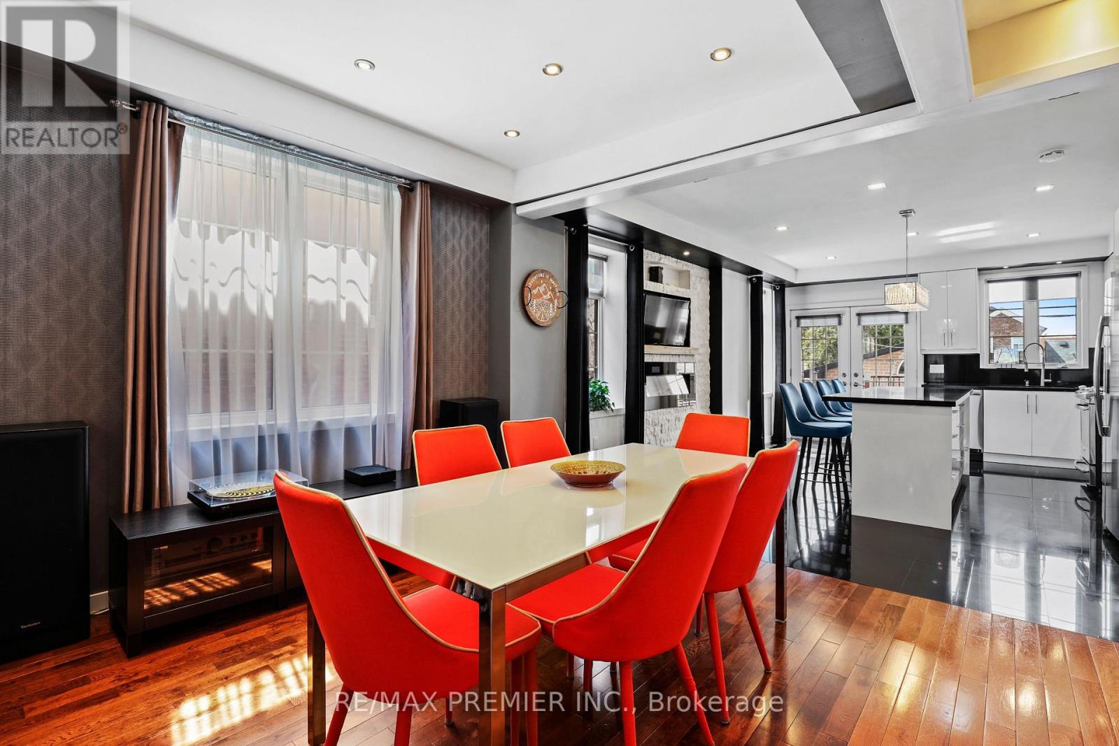 196 Blackthorn Avenue, Toronto, Ontario  M6N 3H8 - Photo 13 - W13111358