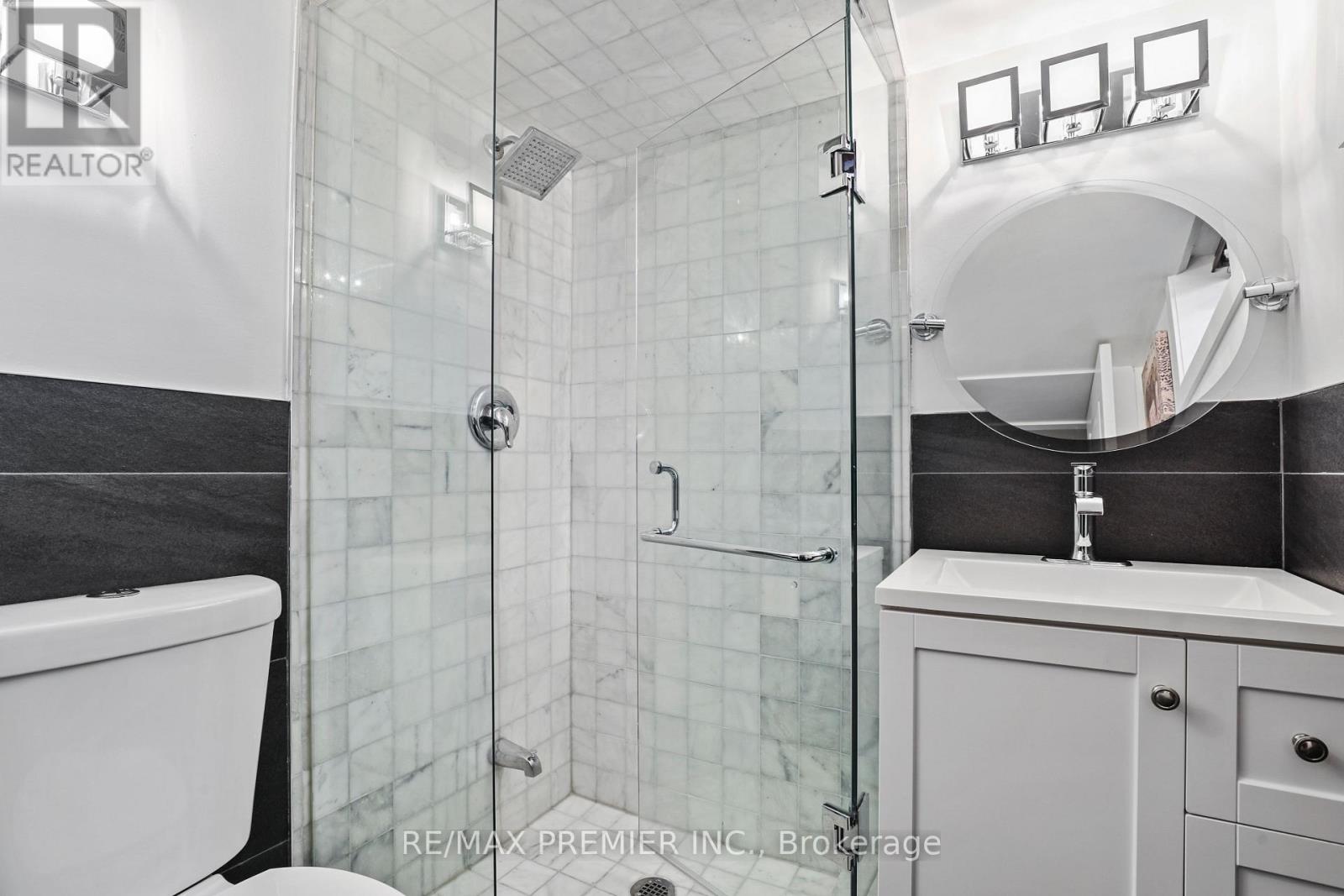196 Blackthorn Avenue, Toronto, Ontario  M6N 3H8 - Photo 26 - W13111358