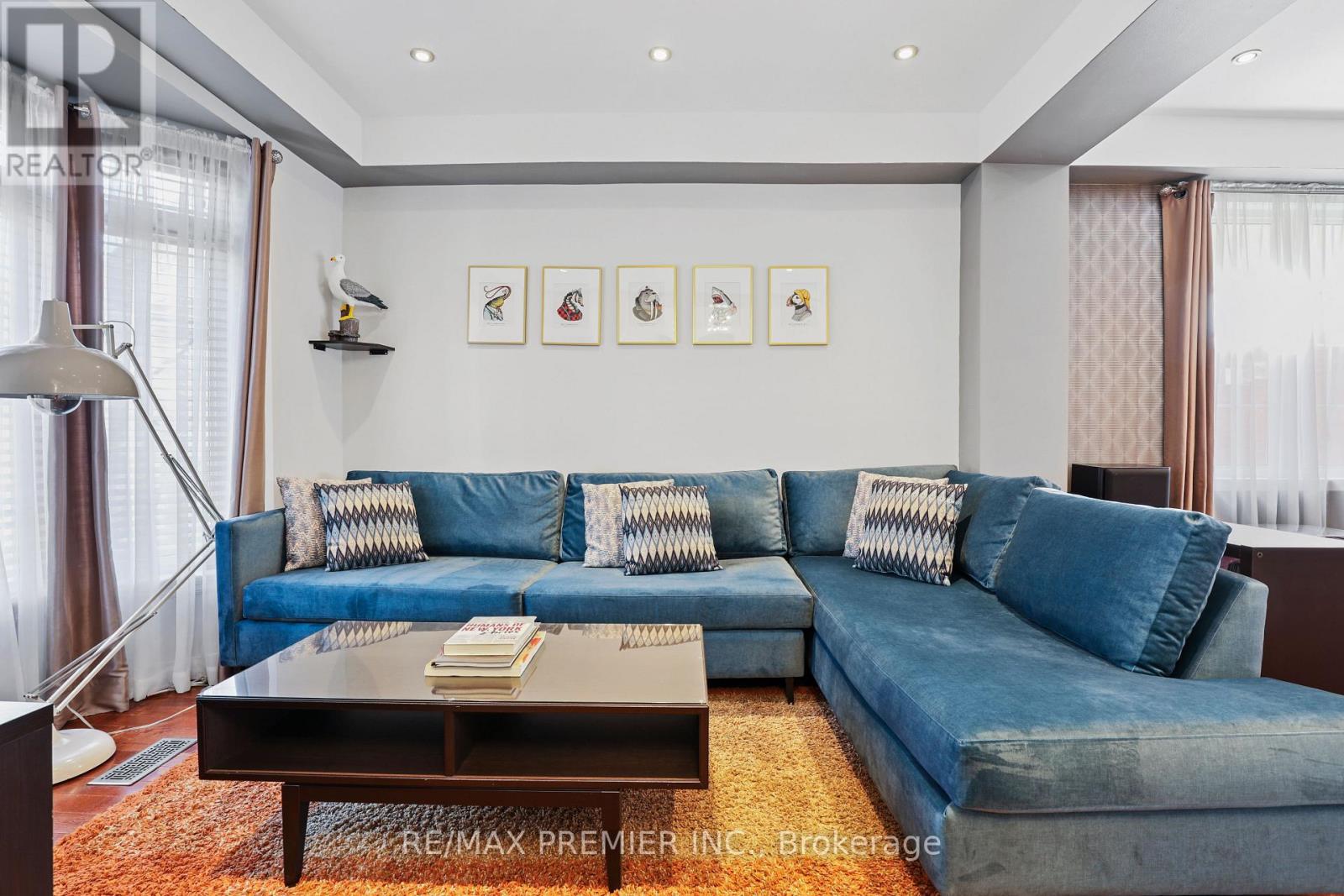 196 Blackthorn Avenue, Toronto, Ontario  M6N 3H8 - Photo 5 - W13111358
