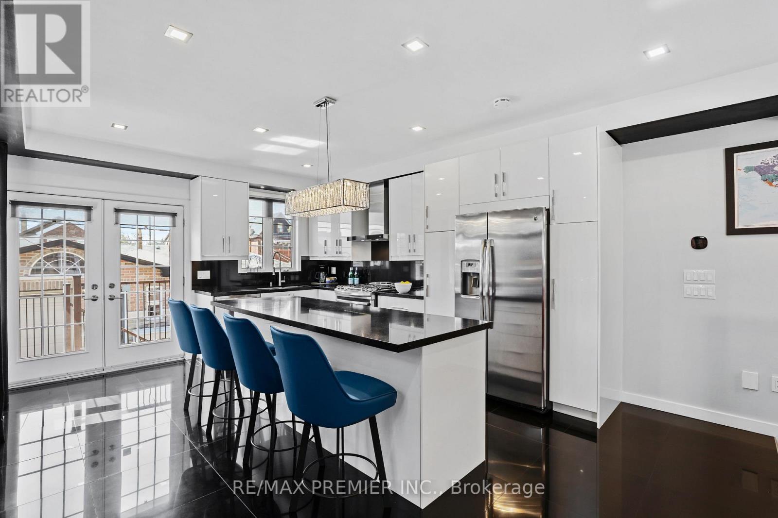 196 Blackthorn Avenue, Toronto, Ontario  M6N 3H8 - Photo 8 - W13111358