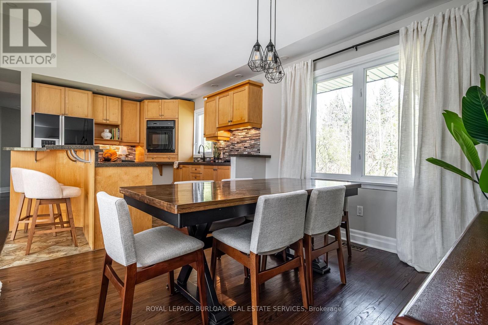 1239 Baldwin Drive, Oakville, Ontario  L6J 2W4 - Photo 13 - W13111362