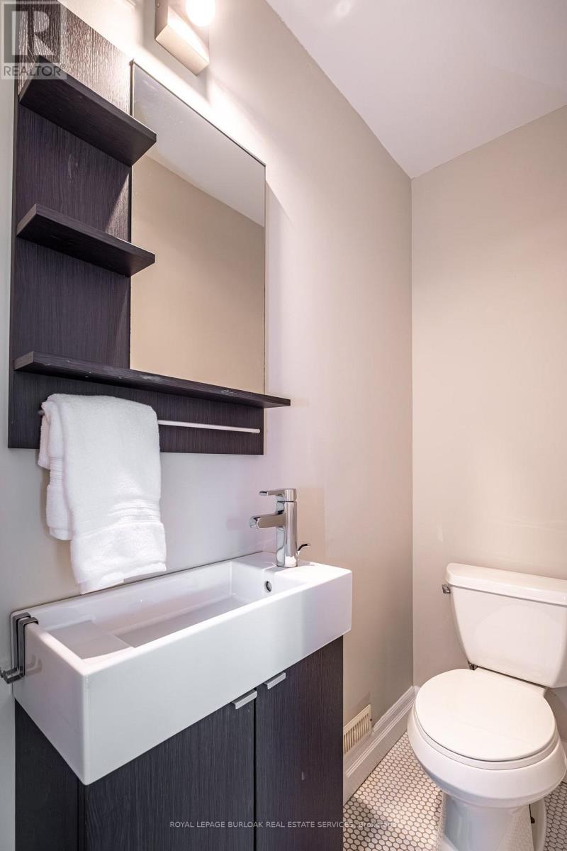 1239 Baldwin Drive, Oakville, Ontario  L6J 2W4 - Photo 22 - W13111362
