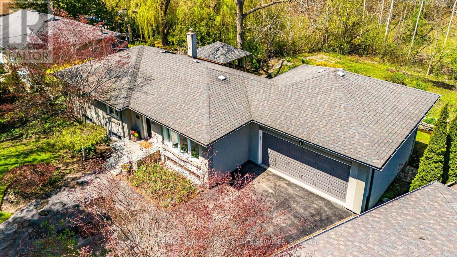 1239 Baldwin Drive, Oakville, Ontario  L6J 2W4 - Photo 3 - W13111362