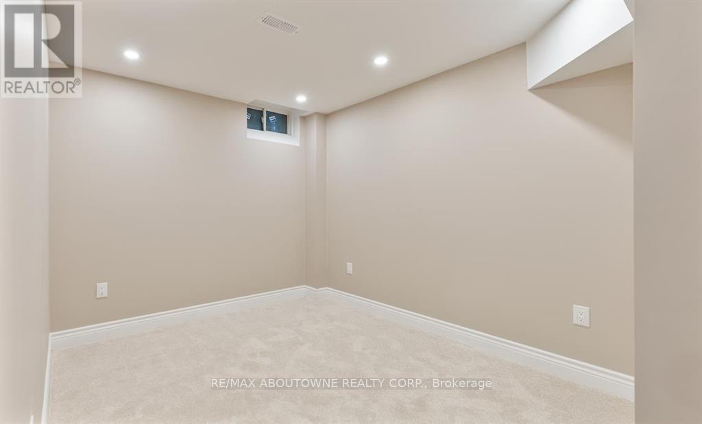 2500 Millstone Drive, Oakville, Ontario  L6M 0H5 - Photo 21 - W13111442