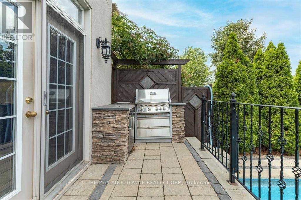 2500 Millstone Drive, Oakville, Ontario  L6M 0H5 - Photo 23 - W13111442