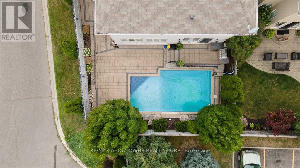 2500 Millstone Drive, Oakville, Ontario  L6M 0H5 - Photo 24 - W13111442