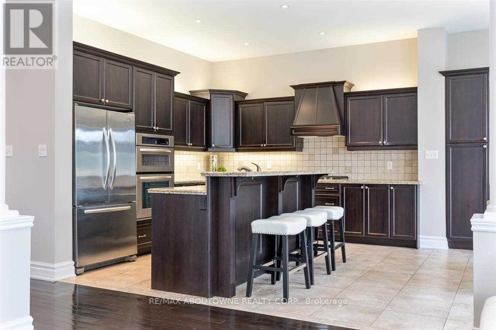 2500 Millstone Drive, Oakville, Ontario  L6M 0H5 - Photo 9 - W13111442
